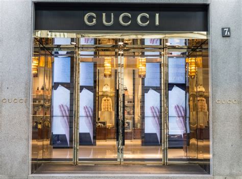 gucci stores in manchester